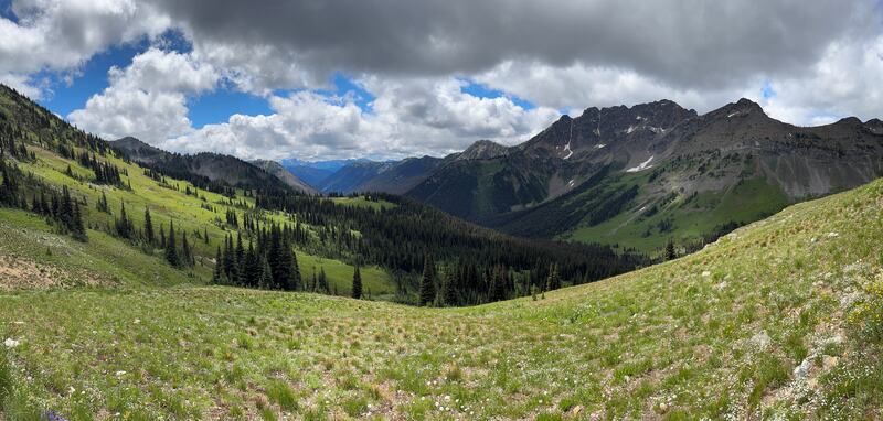 d9 trail pano d9 trail pano